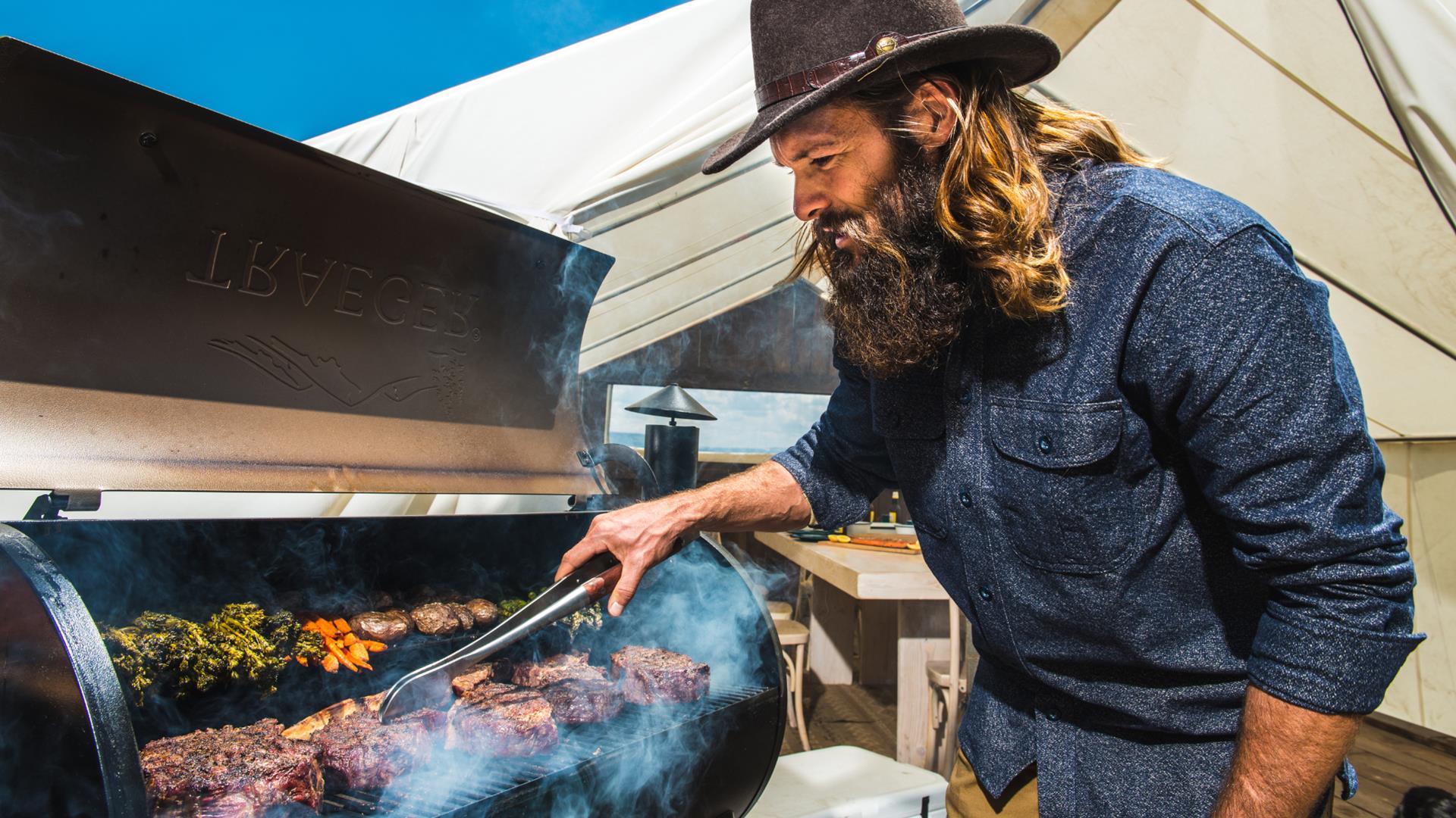 GRILLEZ, FUMEZ EN TOUTE SAISON